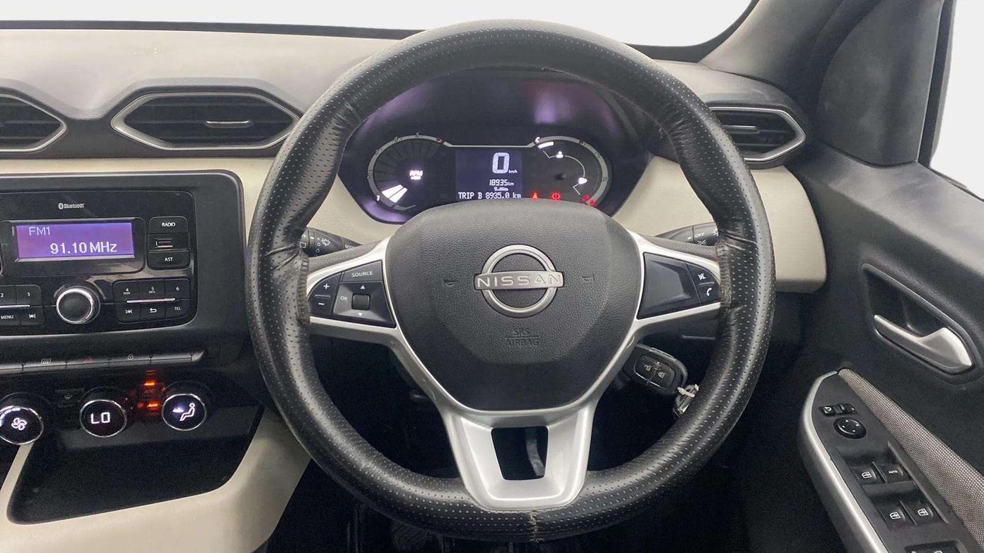 2022 Nissan MAGNITE XV EXECUTIVE, Petrol, Manual, 19,263 km, Steering Wheel Close Up