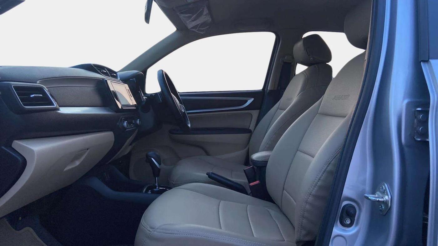 2022 Honda Amaze 1.2L I-VTEC VX CVT, Petrol, Automatic, 25,380 km, Right Side Front Door Cabin