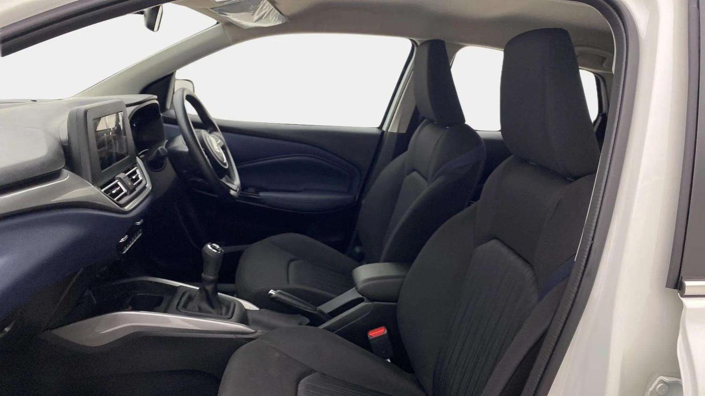 2024 Maruti Baleno ZETA PETROL 1.2, Petrol, Manual, 84 km, Right Side Front Door Cabin