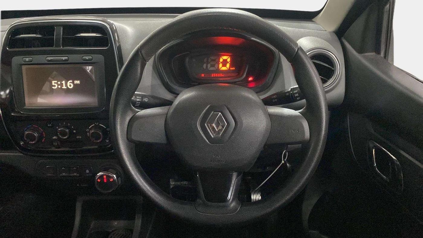 2019 Renault Kwid RXT 1.0 AMT (O), Petrol, Automatic, 35,788 km, Steering Wheel Close Up
