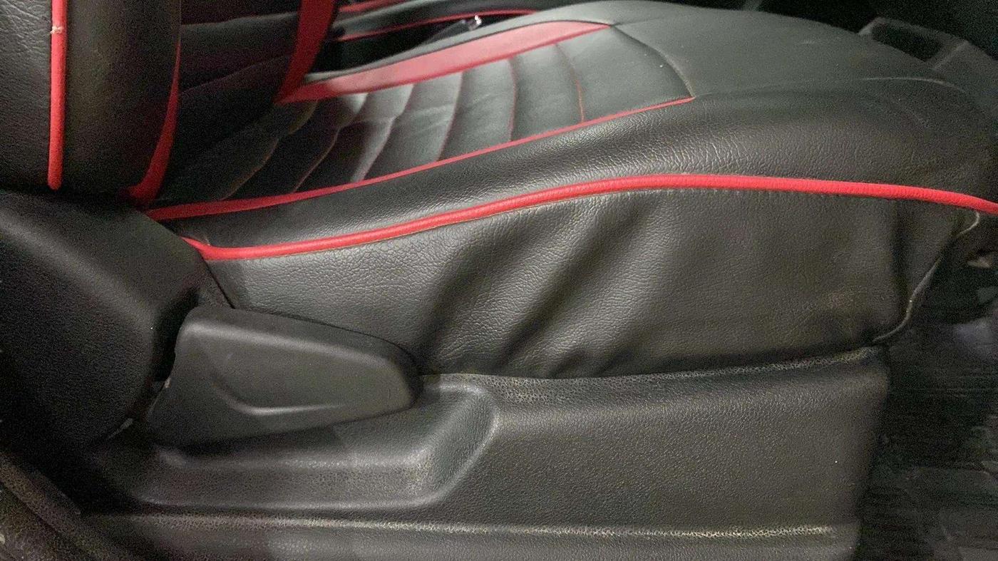2019 Renault Kwid RXT 1.0 AMT (O), Petrol, Automatic, 35,788 km, Driver Side Adjustment Panel