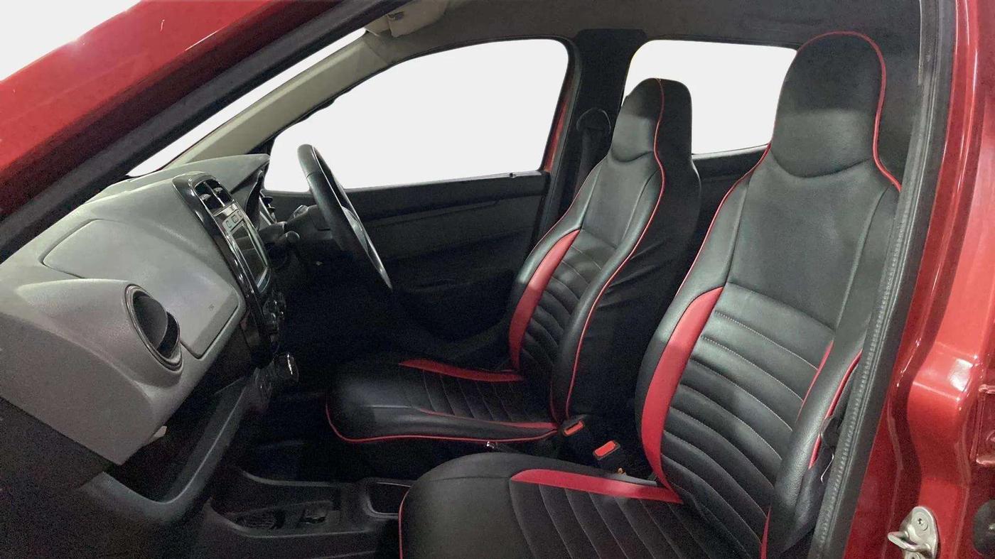 2019 Renault Kwid RXT 1.0 AMT (O), Petrol, Automatic, 35,788 km, Right Side Front Door Cabin