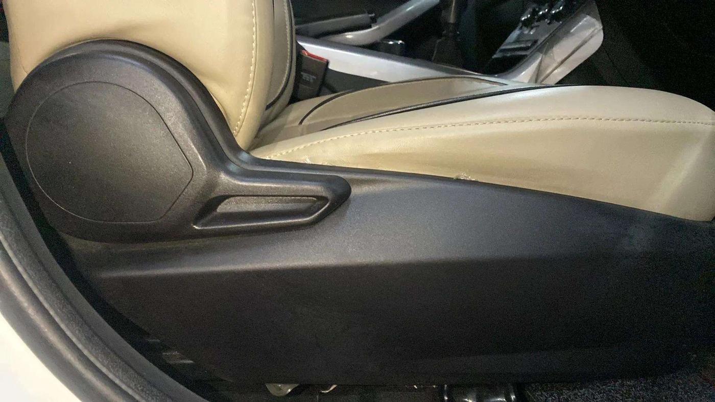 2023 Tata NEXON XE PETROL, Petrol, Manual, 45,812 km, Driver Side Adjustment Panel