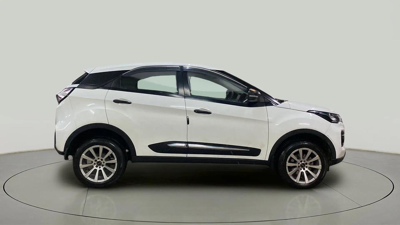 2023 Tata NEXON XE PETROL, Petrol, Manual, 45,812 km, Right Side View