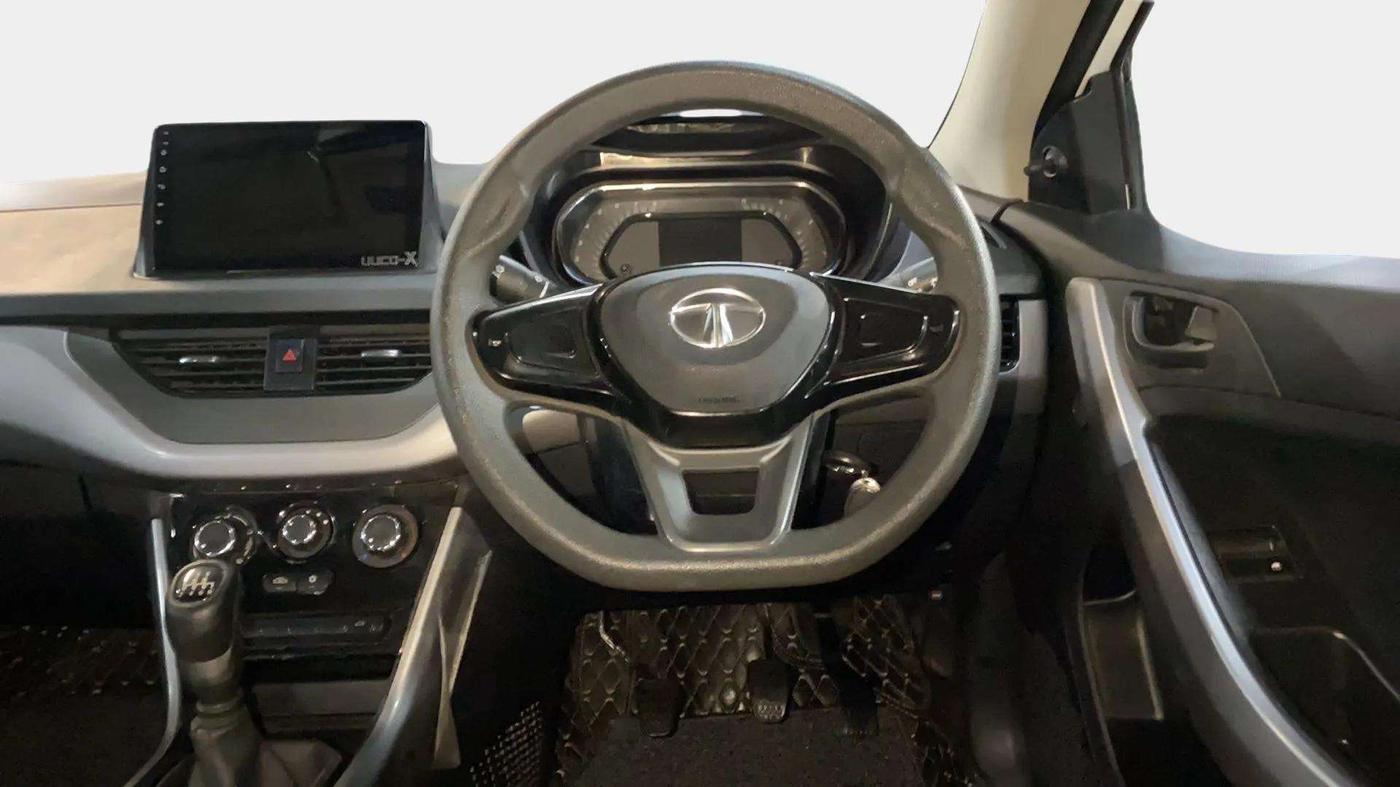 2023 Tata NEXON XE PETROL, Petrol, Manual, 45,812 km, Steering Wheel Close Up