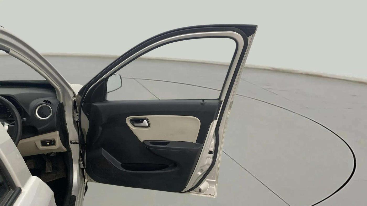 2023 Maruti Alto LXI OPT CNG, CNG, Manual, 38,708 km, RHS Front Door