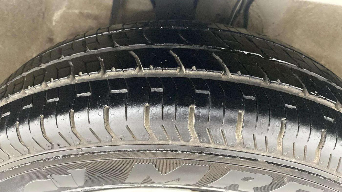2023 Maruti Alto LXI OPT CNG, CNG, Manual, 38,708 km, Left Front Tyre Tread