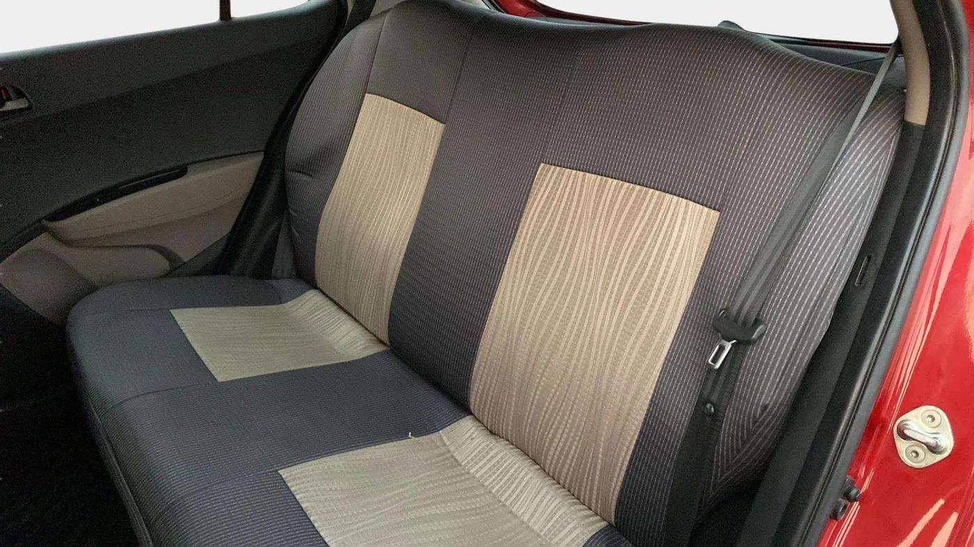 2019 Hyundai Grand i10 MAGNA 1.2 KAPPA VTVT, Petrol, Manual, 21,484 km, Right Side Rear Door Cabin