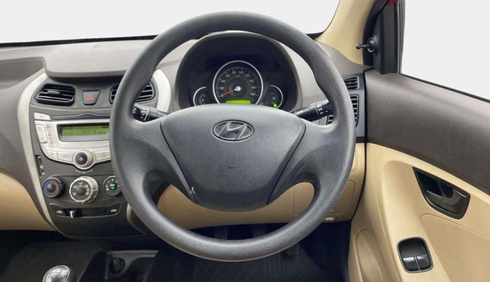 2018 Hyundai Eon MAGNA +, Petrol, Manual, 17,089 km, Steering Wheel Close Up