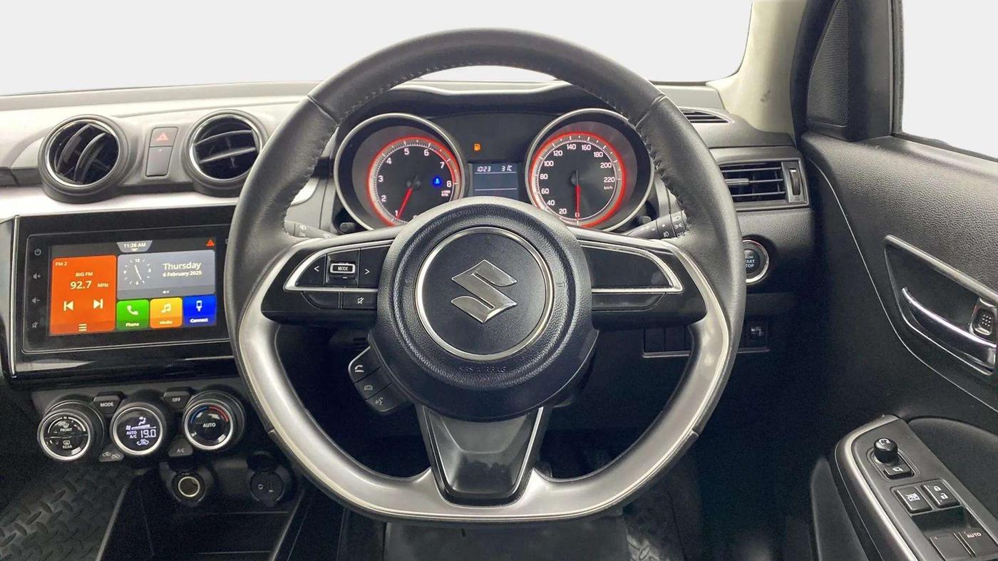 2023 Maruti Swift ZXI, Petrol, Manual, 51,473 km, Steering Wheel Close Up