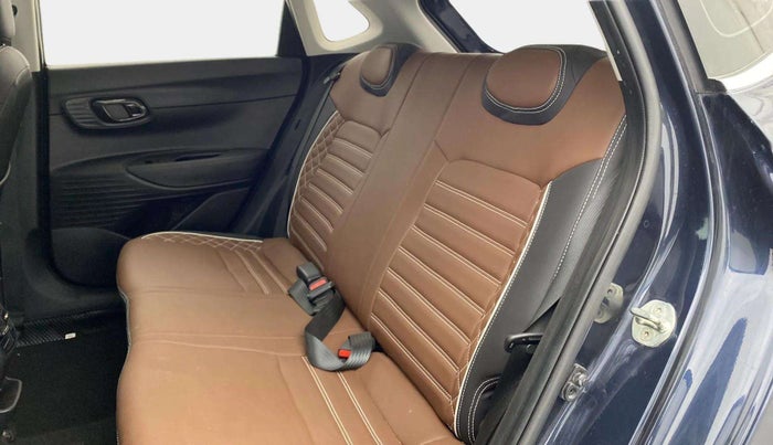2022 Hyundai NEW I20 SPORTZ 1.2 MT, Petrol, Manual, 22,191 km, Right Side Rear Door Cabin