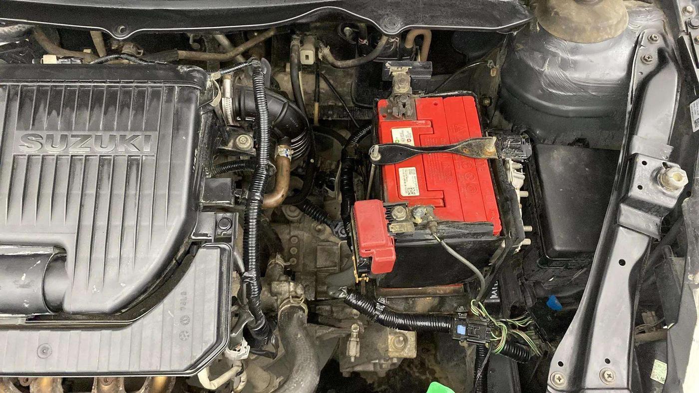2017 Maruti Swift LXI (O), Petrol, Manual, 60,074 km, Engine View - Left