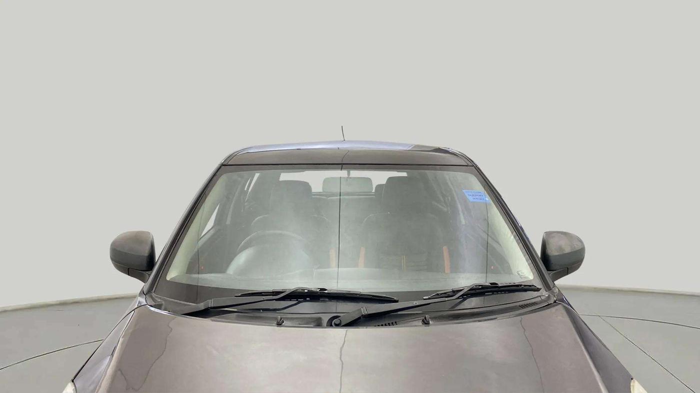 2017 Maruti Swift LXI (O), Petrol, Manual, 60,074 km, Front Windshield