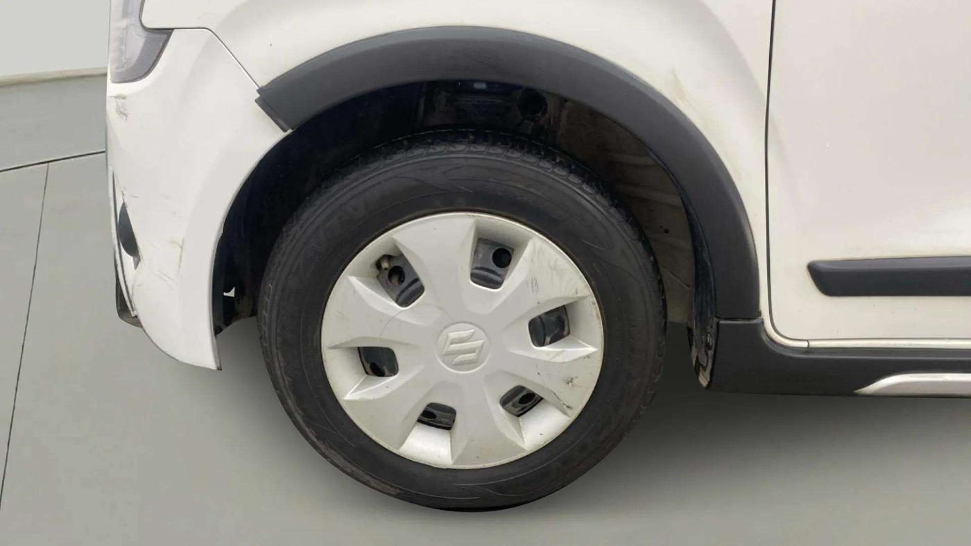 2019 Maruti New Wagon-R VXI 1.0 AMT, Petrol, Automatic, 33,926 km, Left Front Wheel