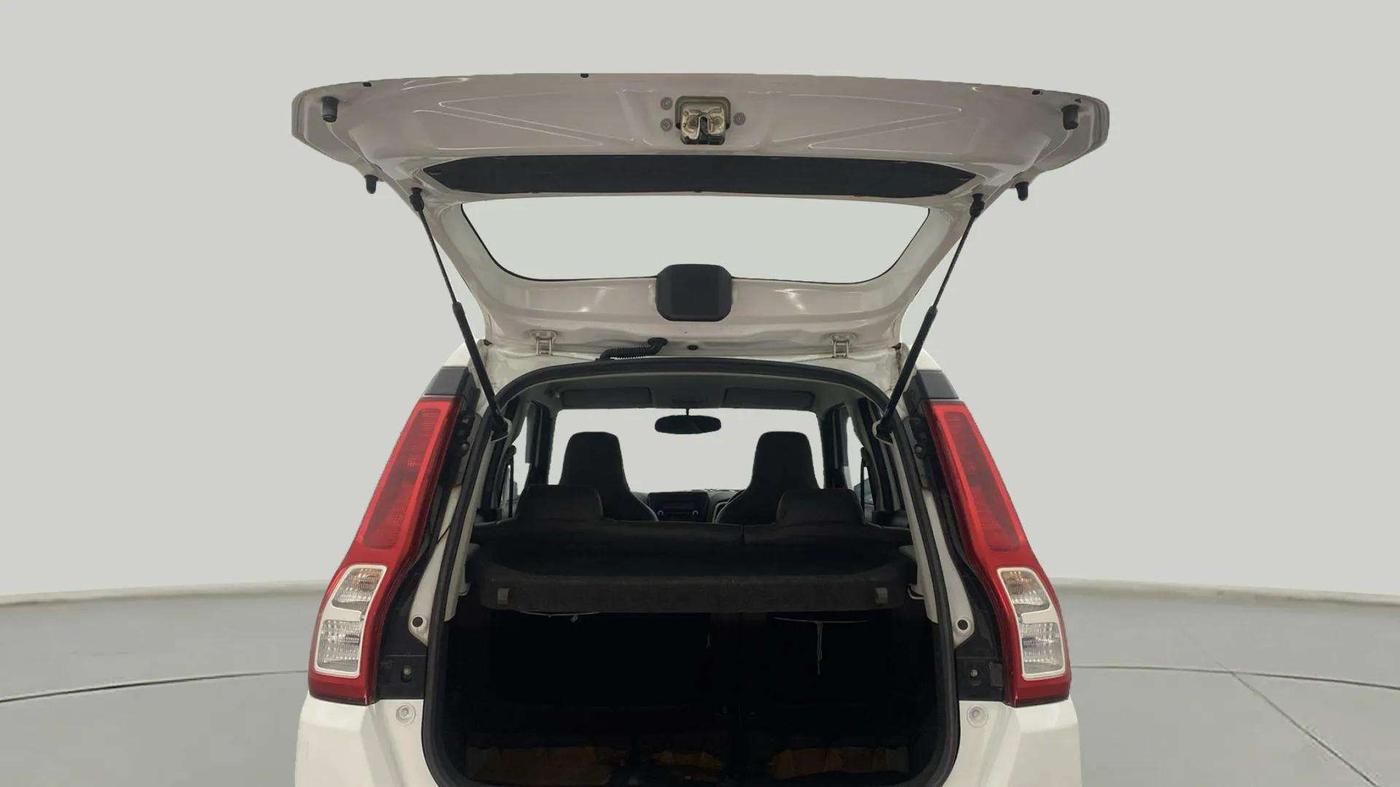 2019 Maruti New Wagon-R VXI 1.0 AMT, Petrol, Automatic, 33,926 km, Boot Door Open
