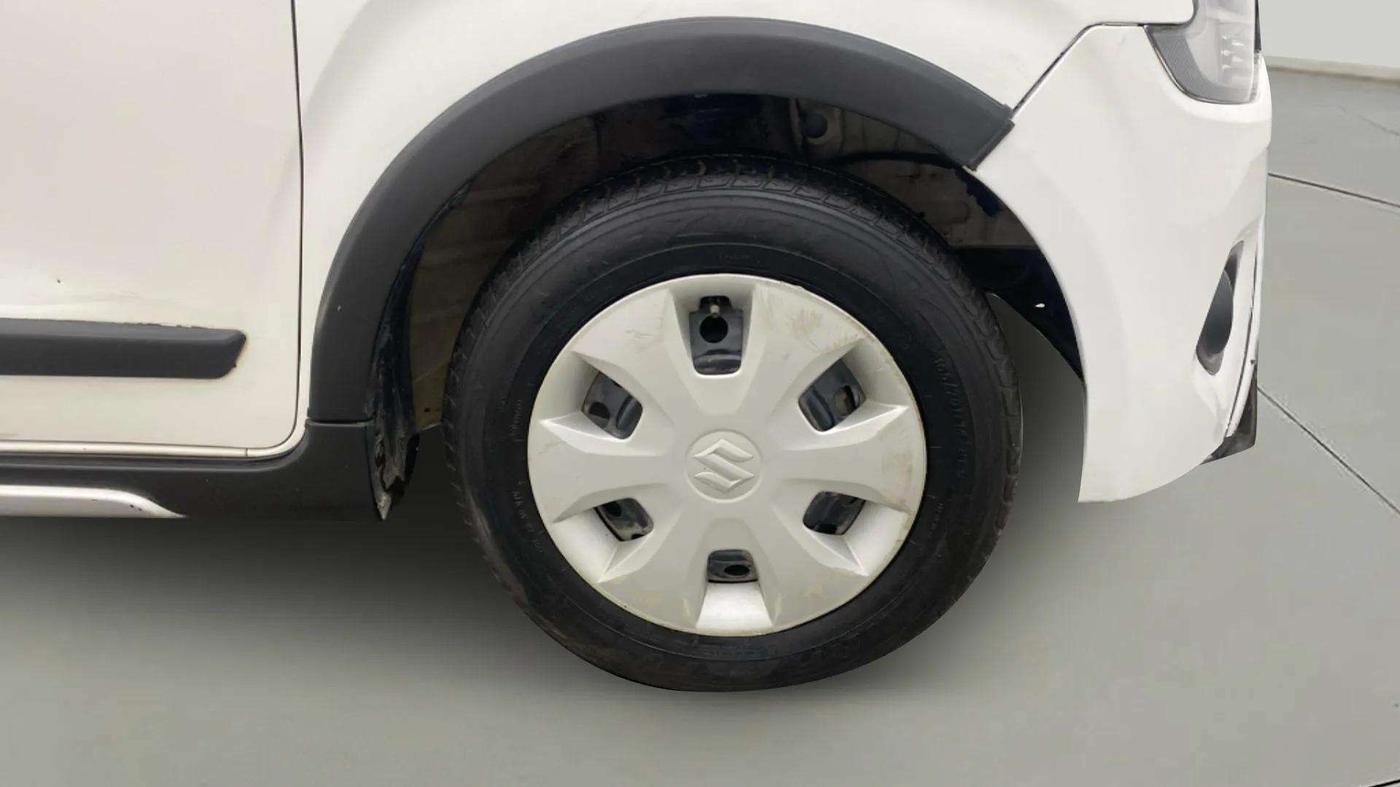2019 Maruti New Wagon-R VXI 1.0 AMT, Petrol, Automatic, 33,926 km, Right Front Wheel