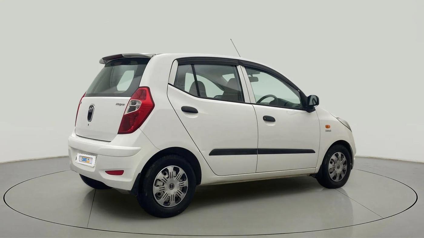 2013 Hyundai i10 MAGNA 1.1, Petrol, Manual, 49,238 km, Right Back Diagonal