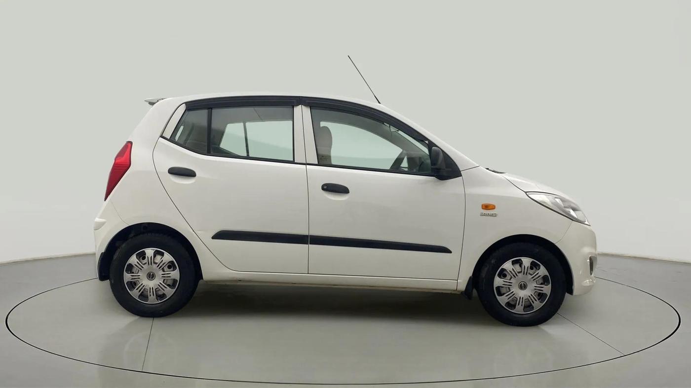 2013 Hyundai i10 MAGNA 1.1, Petrol, Manual, 49,238 km, Right Side View