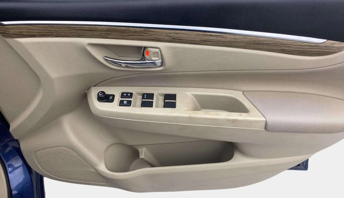 2018 Maruti Ciaz ALPHA  AT 1.5 SHVS PETROL, CNG, Automatic, 81,085 km, Driver Side Door Panels Control