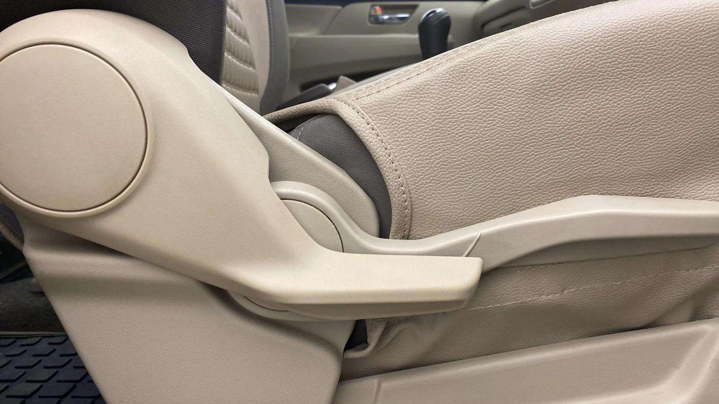2022 Maruti Ertiga ZXI+ SHVS, Petrol, Manual, 28,734 km, Driver Side Adjustment Panel