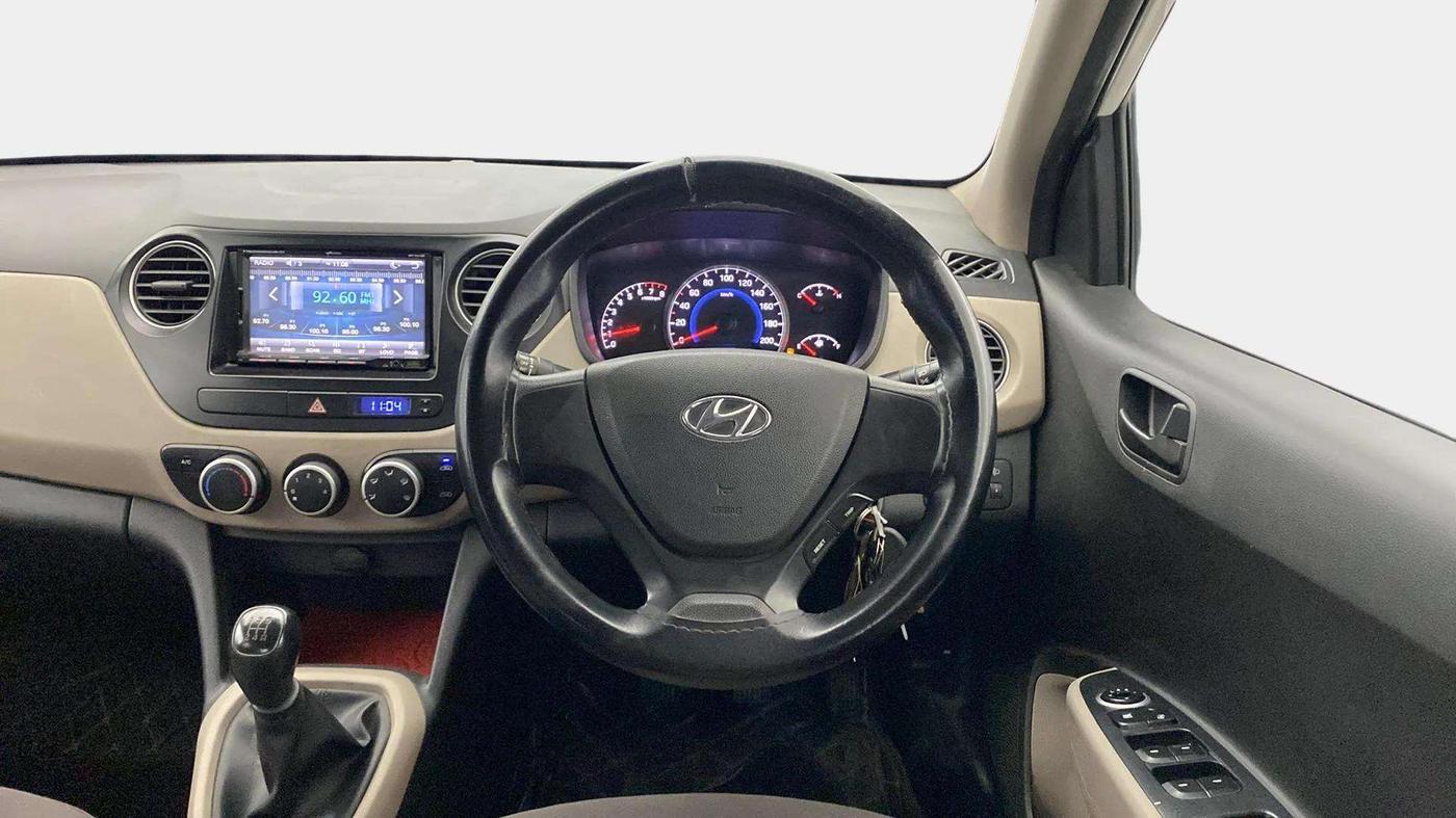 2016 Hyundai Grand i10 MAGNA 1.2 KAPPA VTVT, Petrol, Manual, 97,453 km, Steering Wheel Close Up