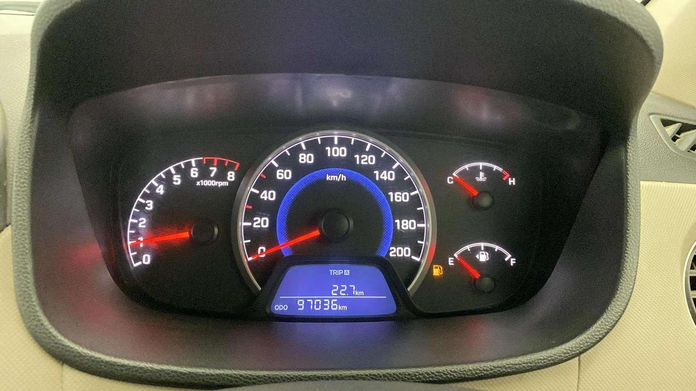 2016 Hyundai Grand i10 MAGNA 1.2 KAPPA VTVT, Petrol, Manual, 97,453 km, Odometer Image