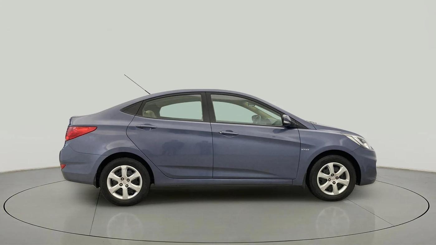2013 Hyundai Verna FLUIDIC 1.4 VTVT, Petrol, Manual, 33,872 km, Right Side View