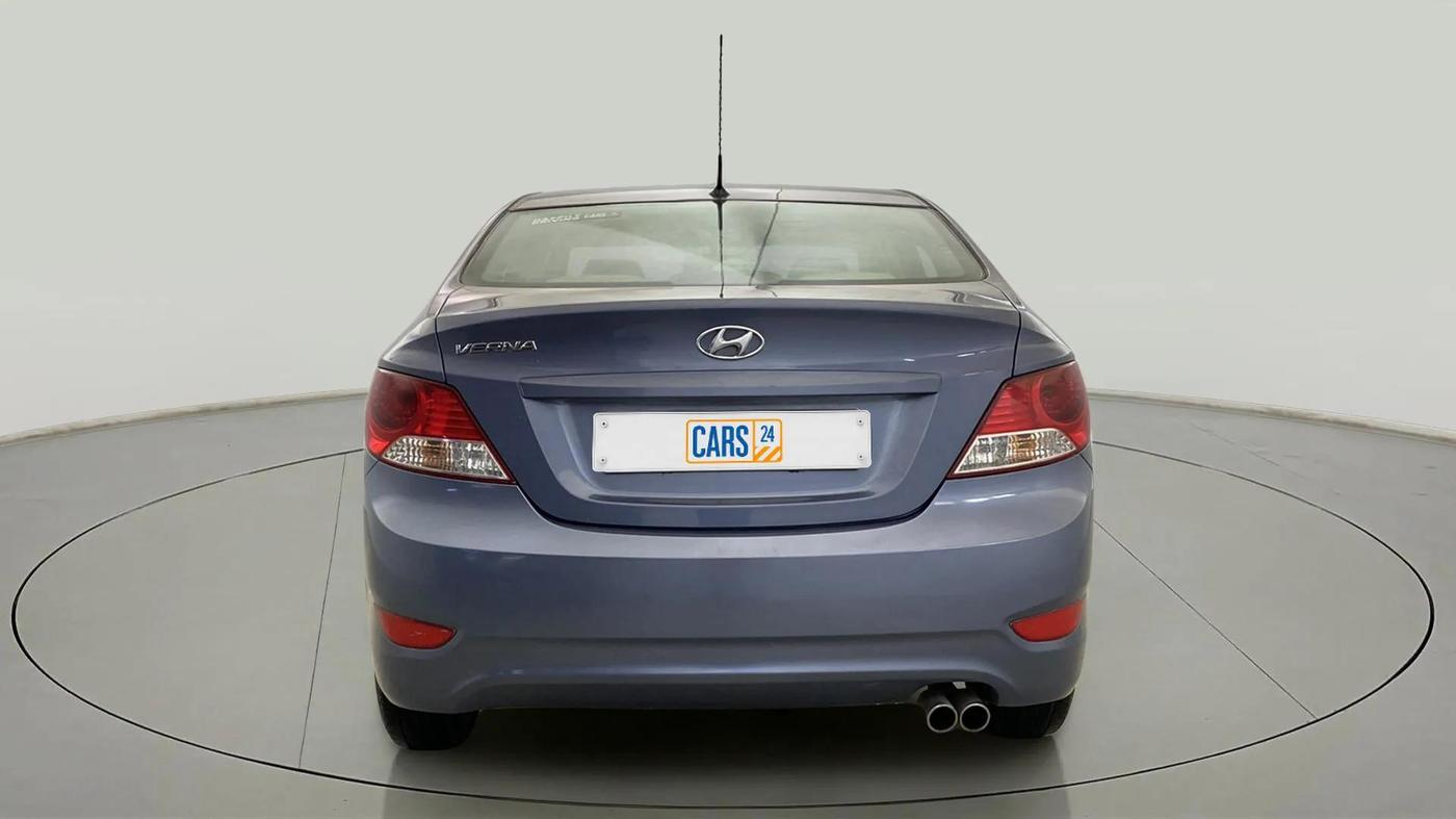 2013 Hyundai Verna FLUIDIC 1.4 VTVT, Petrol, Manual, 33,872 km, Back/Rear