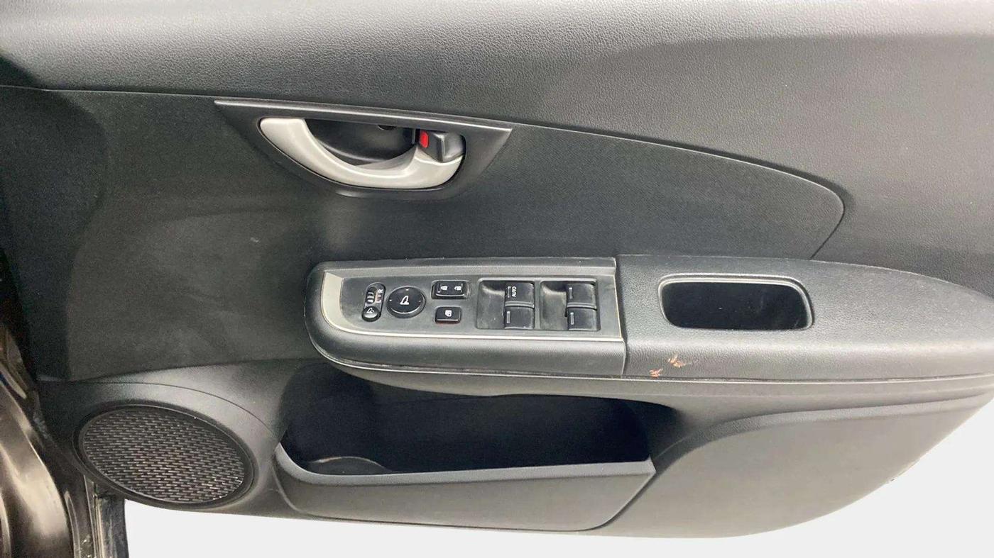 2017 Honda BR-V 1.5L I-VTEC V CVT, Petrol, Automatic, 86,751 km, Driver Side Adjustment Panel