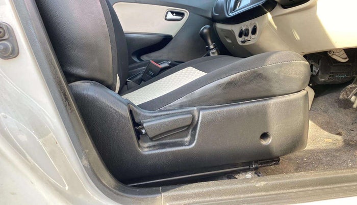 2020 Maruti Alto LXI, Petrol, Manual, 21,235 km, Driver Side Adjustment Panel