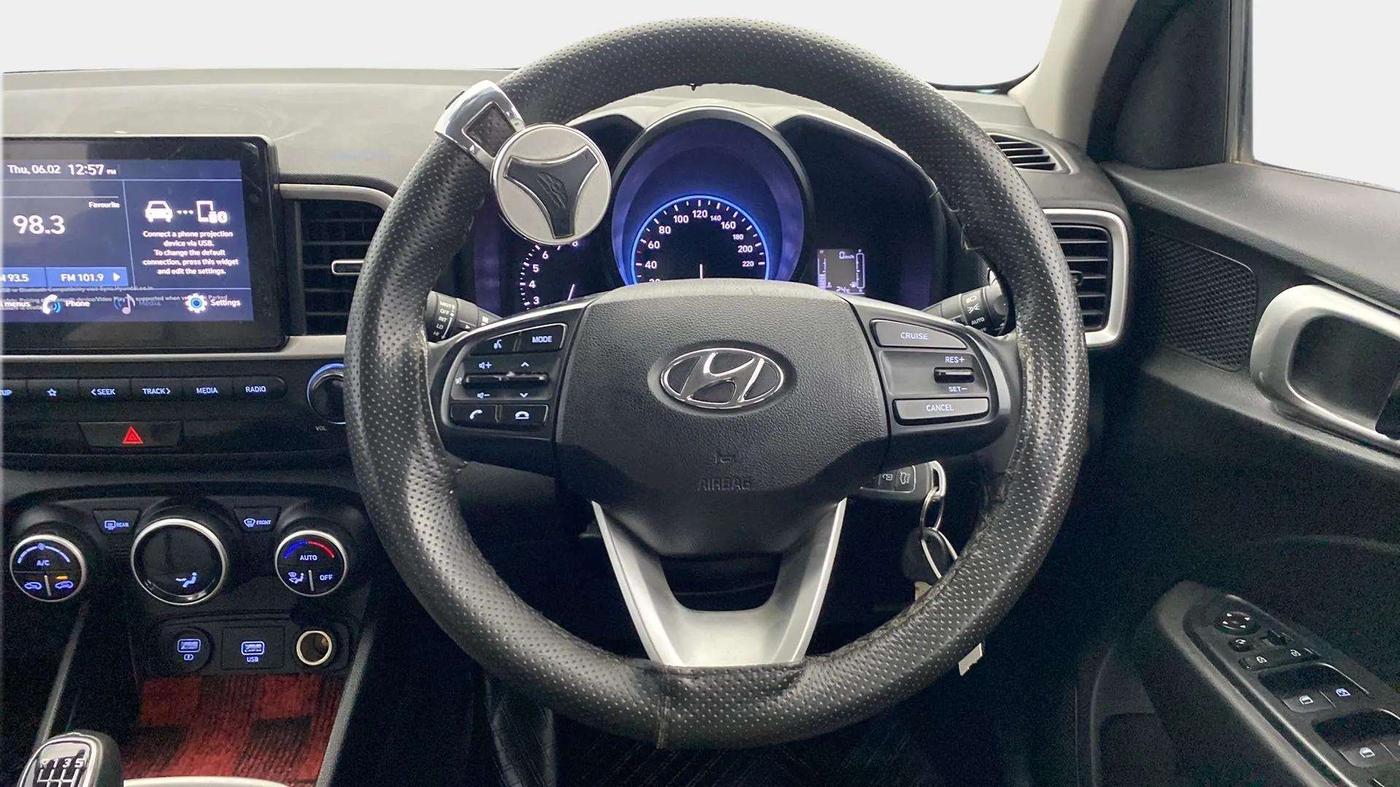 2021 Hyundai VENUE SX 1.0 TURBO, Petrol, Manual, 61,871 km, Steering Wheel Close Up