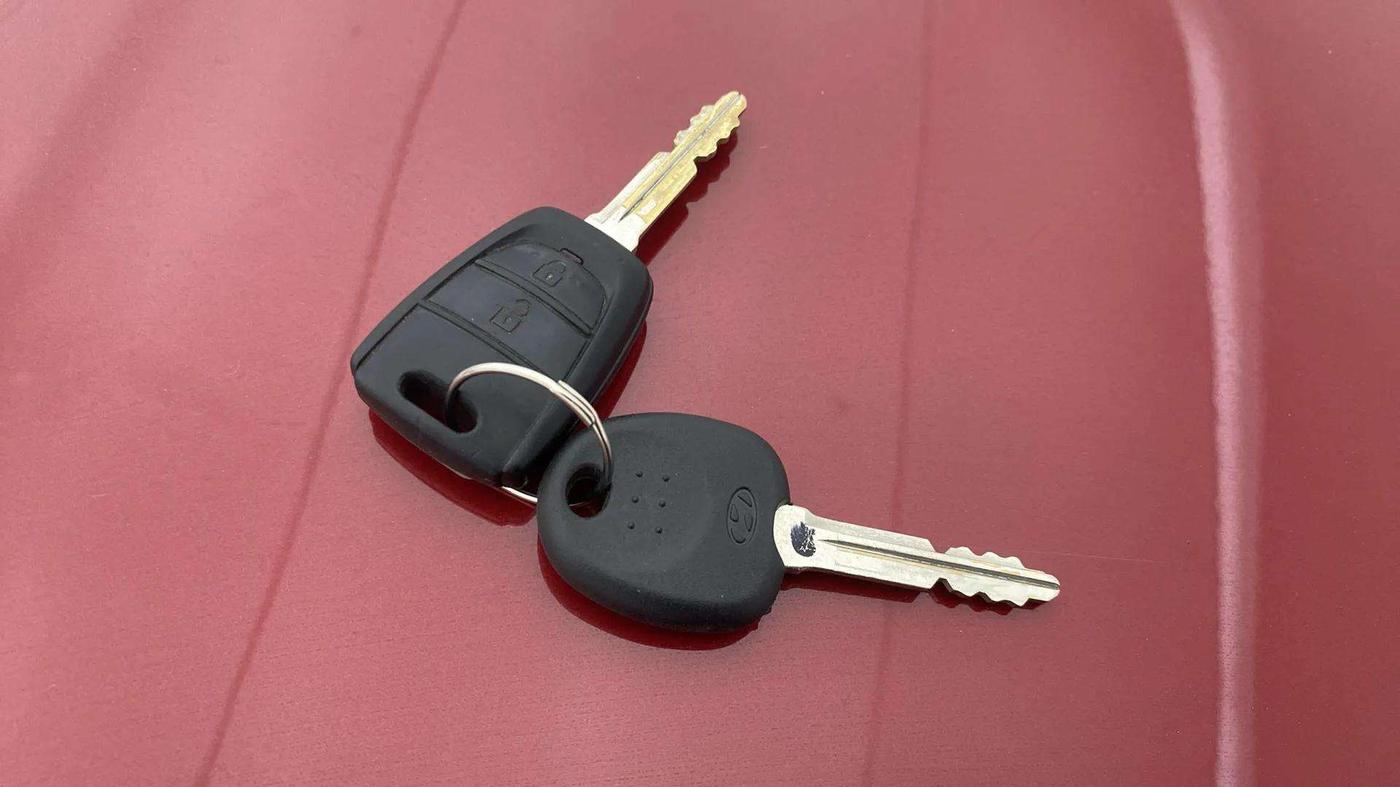 2019 Hyundai NEW SANTRO SPORTZ AMT, Petrol, Automatic, 40,743 km, Key Close Up