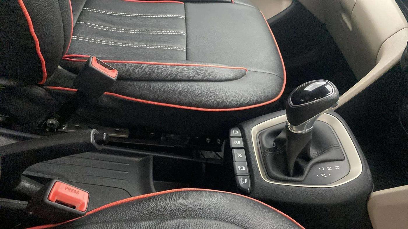 2019 Hyundai NEW SANTRO SPORTZ AMT, Petrol, Automatic, 40,743 km, Gear Lever