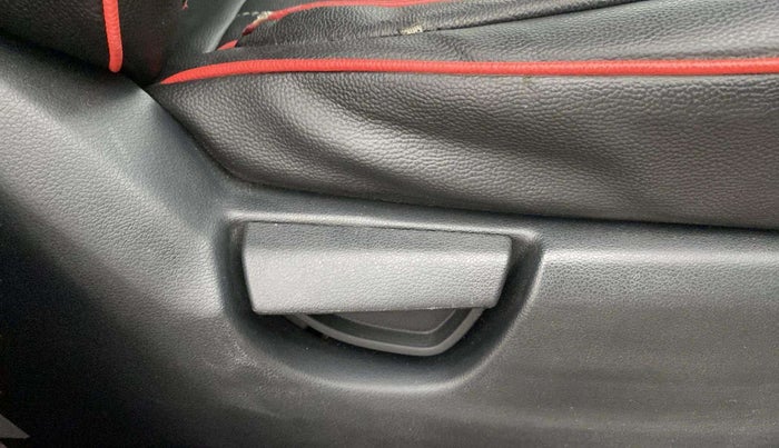 2019 Hyundai NEW SANTRO SPORTZ AMT, Petrol, Automatic, 40,427 km, Driver Side Adjustment Panel