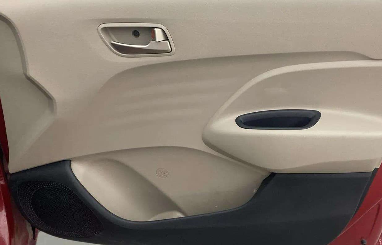 2019 Hyundai NEW SANTRO SPORTZ AMT, Petrol, Automatic, 40,743 km, Driver Side Door Panels Control