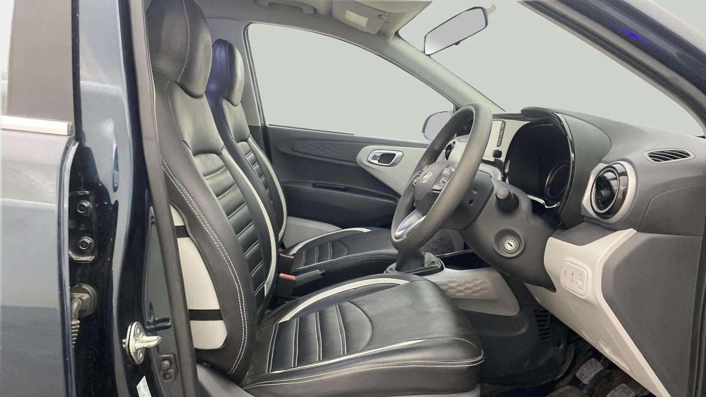 2024 Hyundai GRAND I10 NIOS SPORTZ 1.2 KAPPA VTVT CNG, CNG, Manual, 14,282 km, Right Side Front Door Cabin