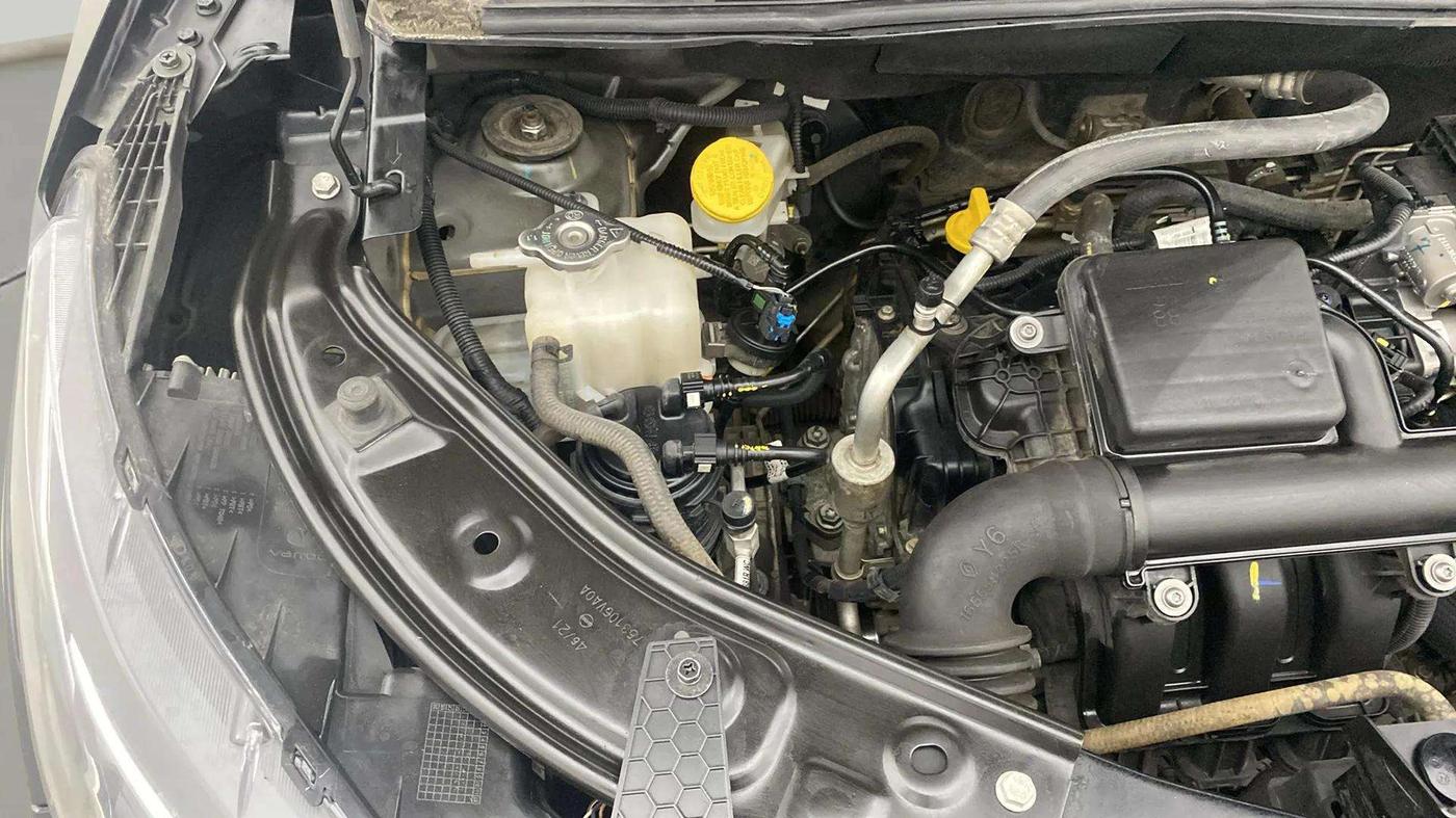2021 Nissan MAGNITE XV PREMIUM, Petrol, Manual, 26,165 km, Engine View - Right