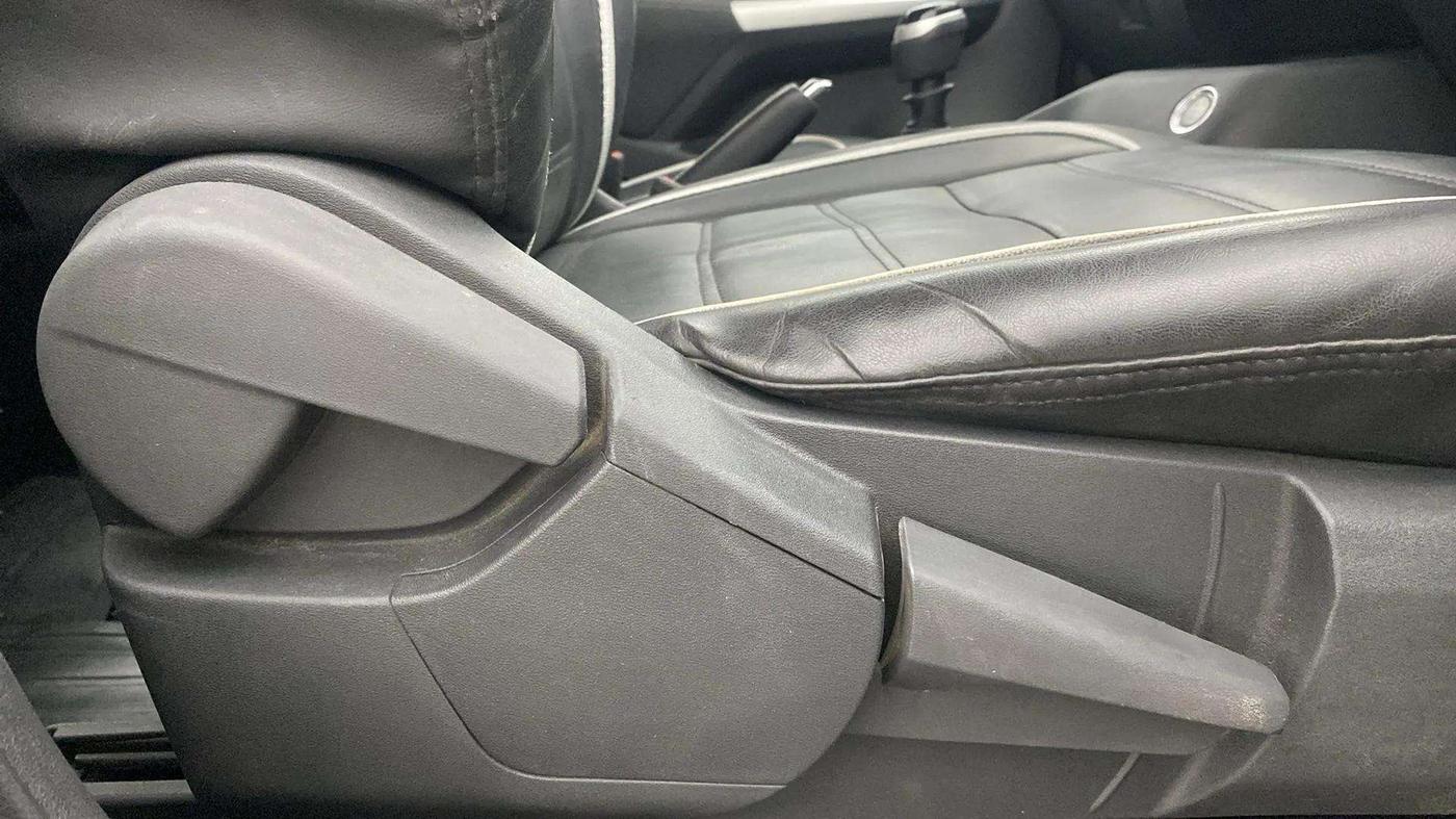 2021 Nissan MAGNITE XV PREMIUM, Petrol, Manual, 26,165 km, Driver Side Adjustment Panel
