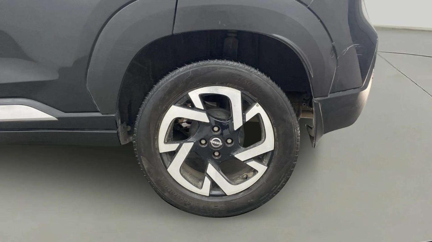 2021 Nissan MAGNITE XV PREMIUM, Petrol, Manual, 26,165 km, Left Rear Wheel