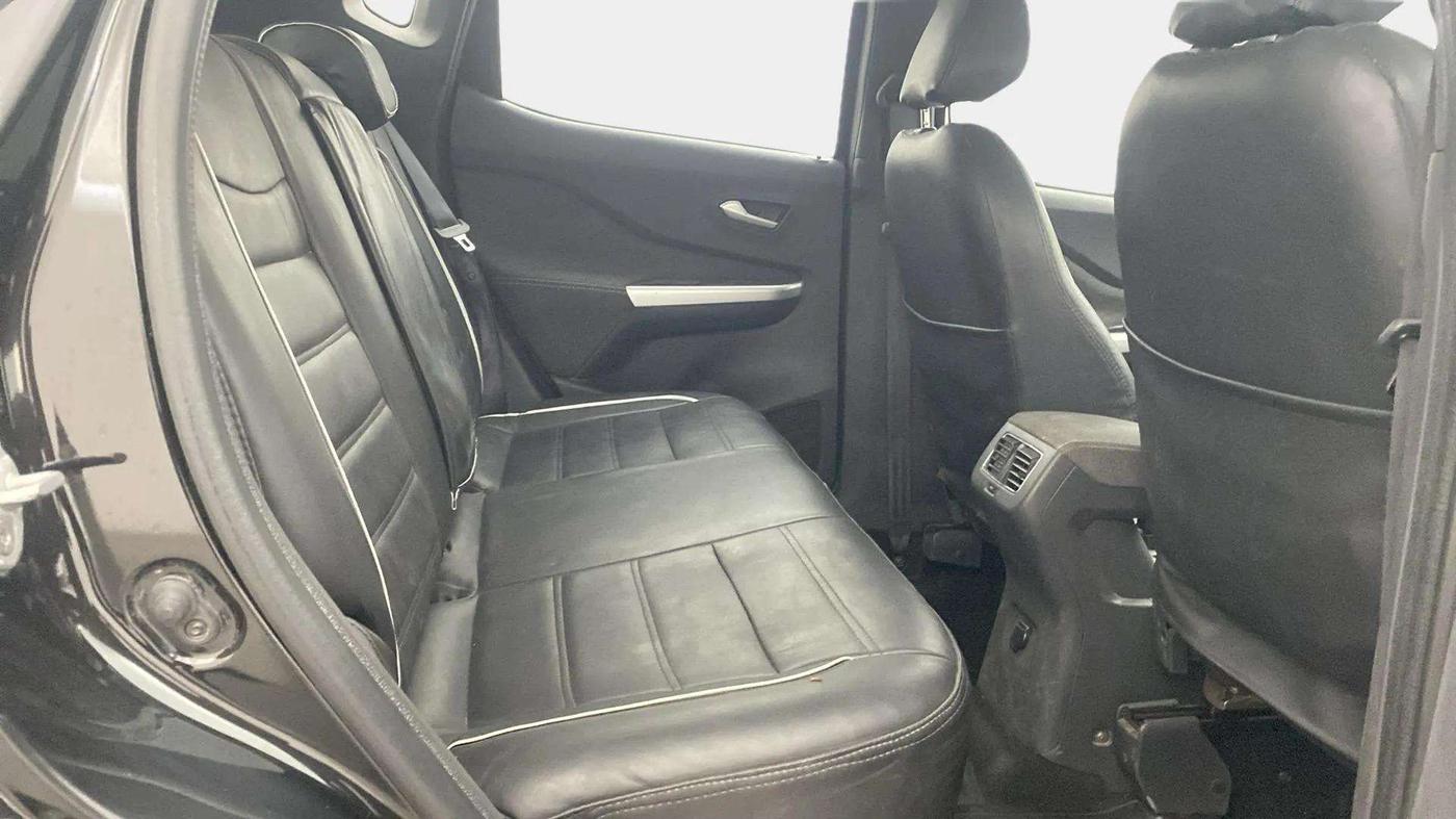 2021 Nissan MAGNITE XV PREMIUM, Petrol, Manual, 26,165 km, Right Side Rear Door Cabin