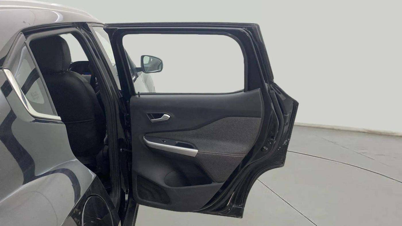 2021 Nissan MAGNITE XV PREMIUM, Petrol, Manual, 26,165 km, RHS Rear Door