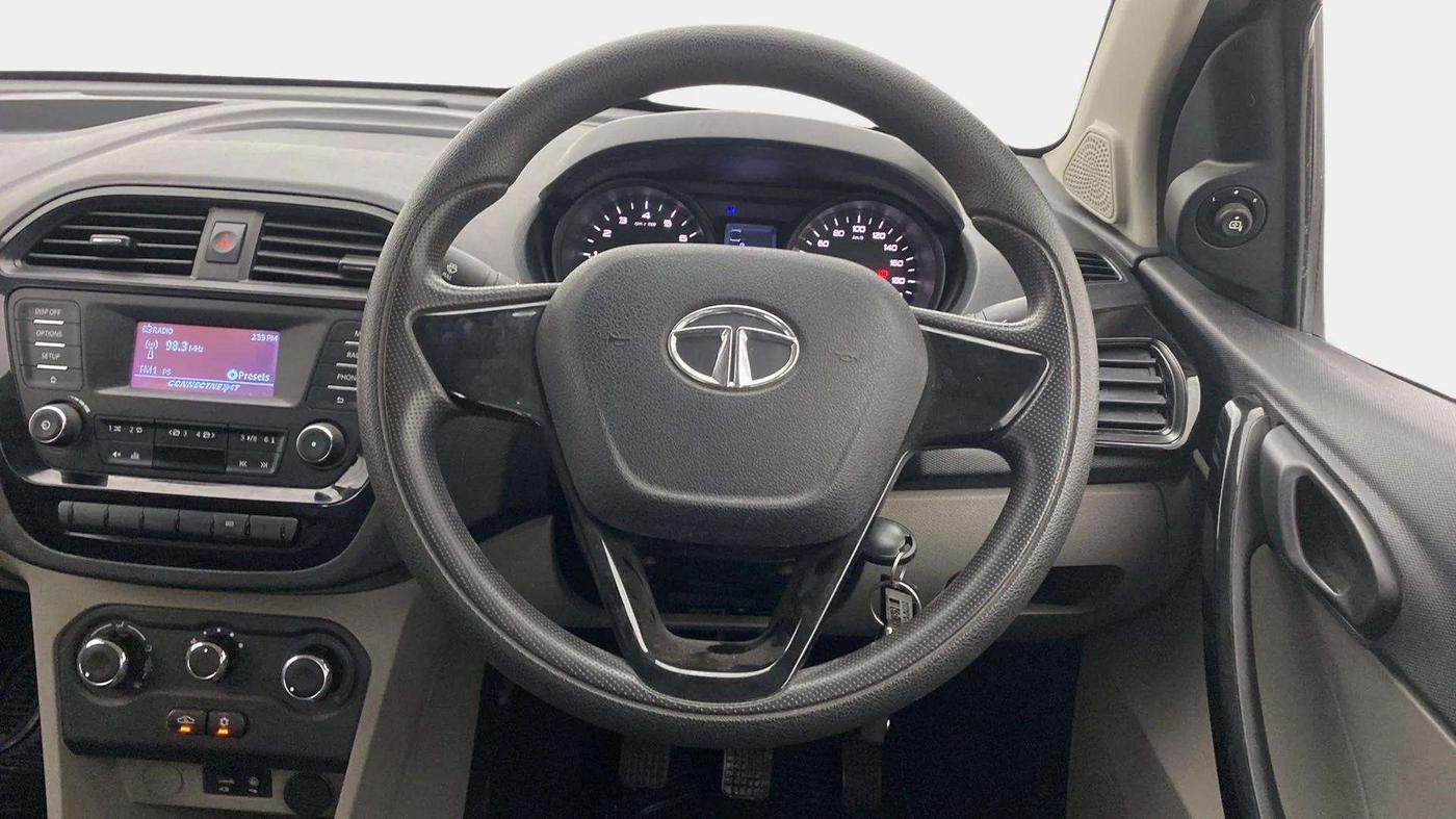 2018 Tata Tiago XT PETROL, Petrol, Manual, 38,365 km, Steering Wheel Close Up