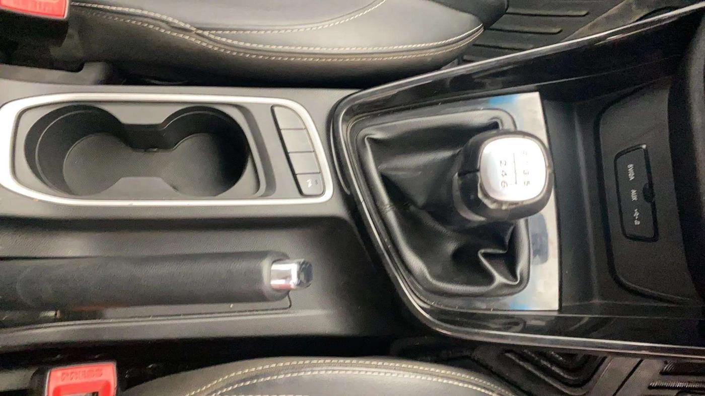 2019 MG HECTOR SMART 2.0 DIESEL, Diesel, Manual, 96,960 km, Gear Lever