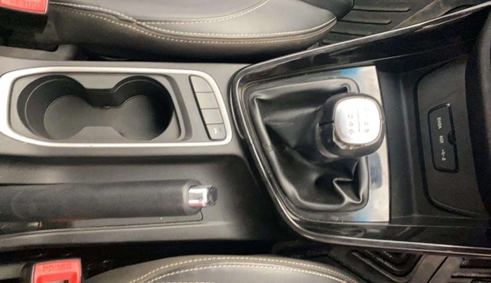 2019 MG HECTOR SMART 2.0 DIESEL, Diesel, Manual, 96,960 km, Gear Lever