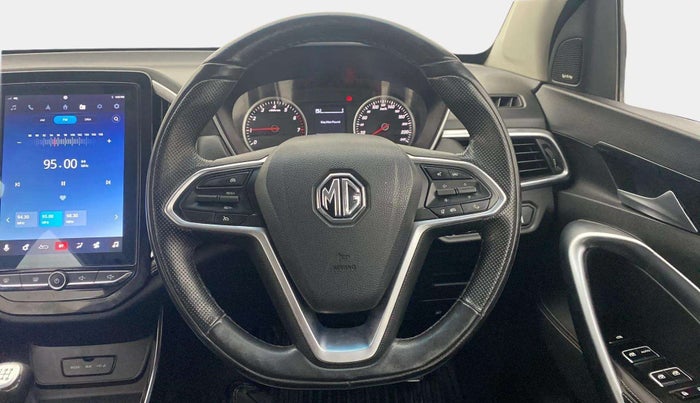 2019 MG HECTOR SMART 2.0 DIESEL, Diesel, Manual, 96,960 km, Steering Wheel Close Up