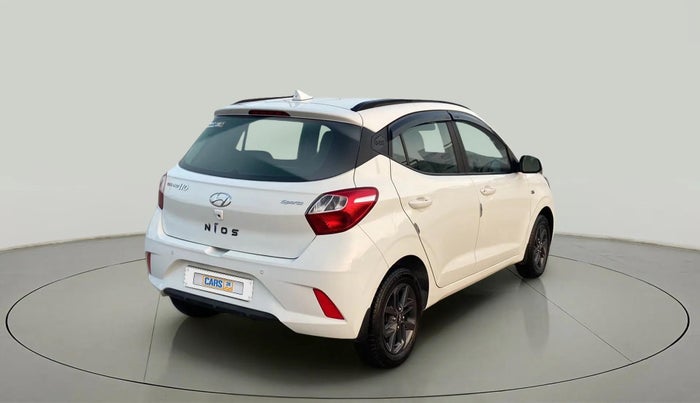 2022 Hyundai GRAND I10 NIOS SPORTZ AMT 1.2 KAPPA VTVT, Petrol, Automatic, 19,141 km, Right Back Diagonal