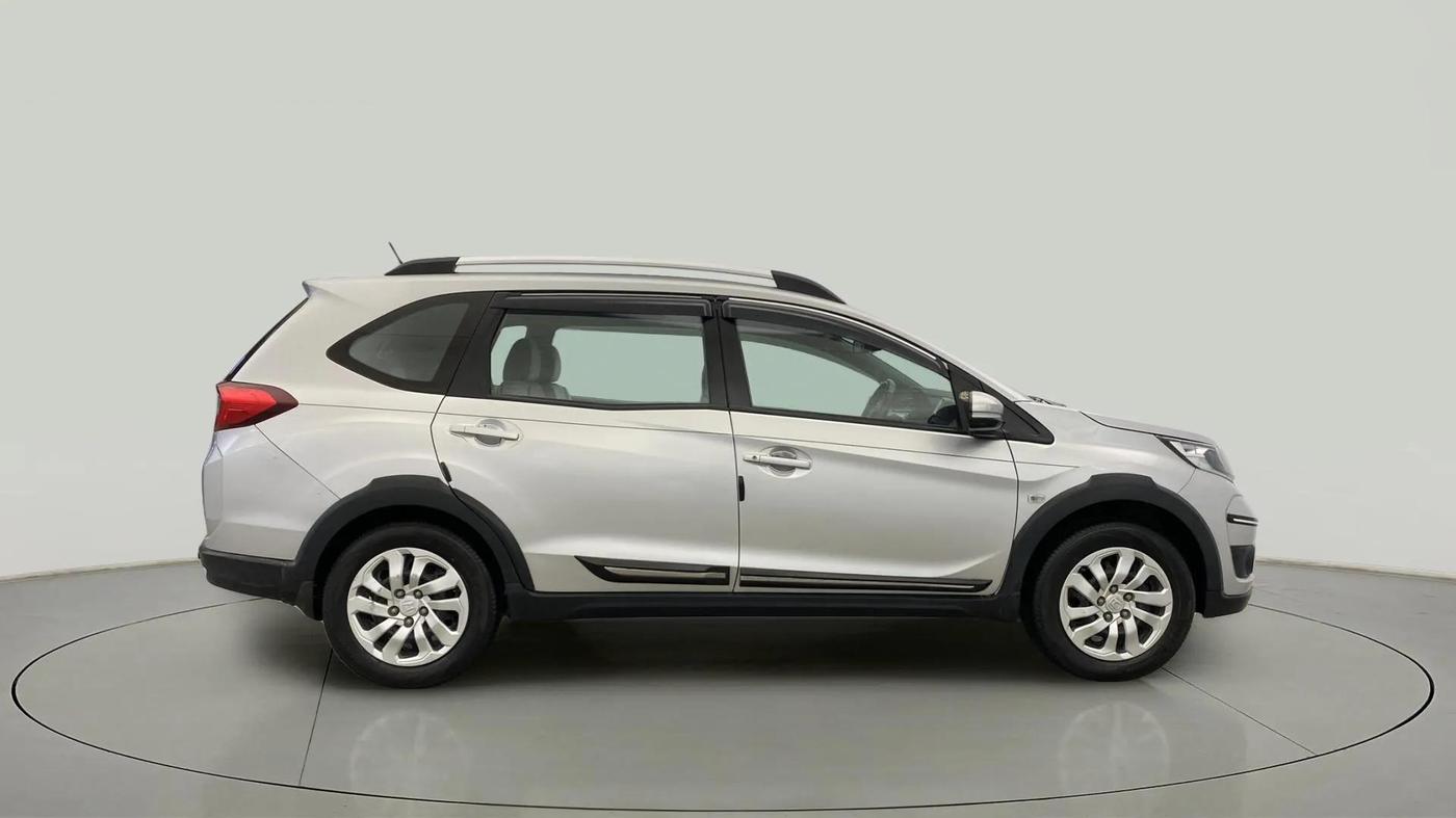 2018 Honda BR-V 1.5L I-VTEC S, Petrol, Manual, 76,657 km, Right Side View