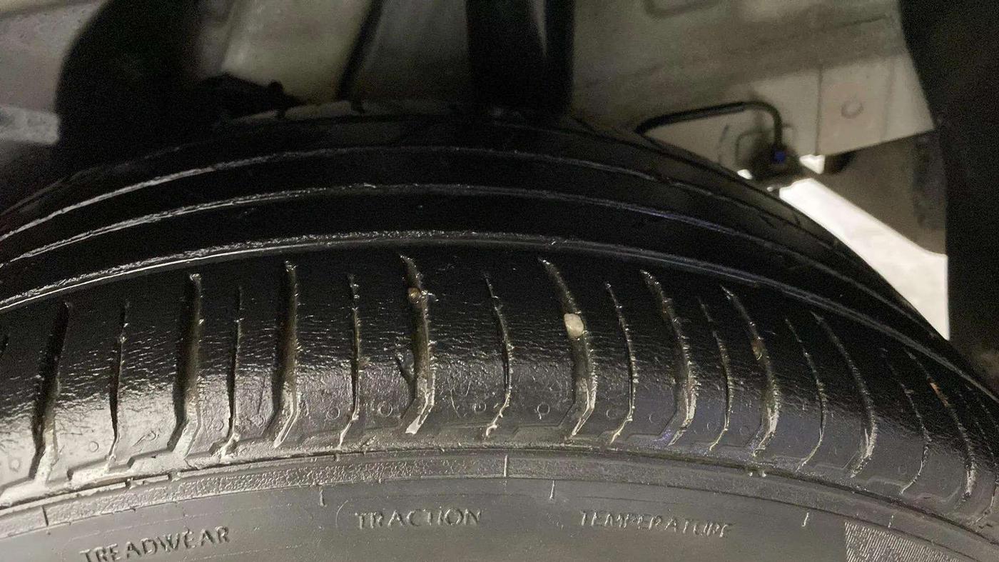 2019 Hyundai VENUE SX PLUS 1.0 TURBO DCT, Petrol, Automatic, 37,278 km, Left Rear Tyre Tread