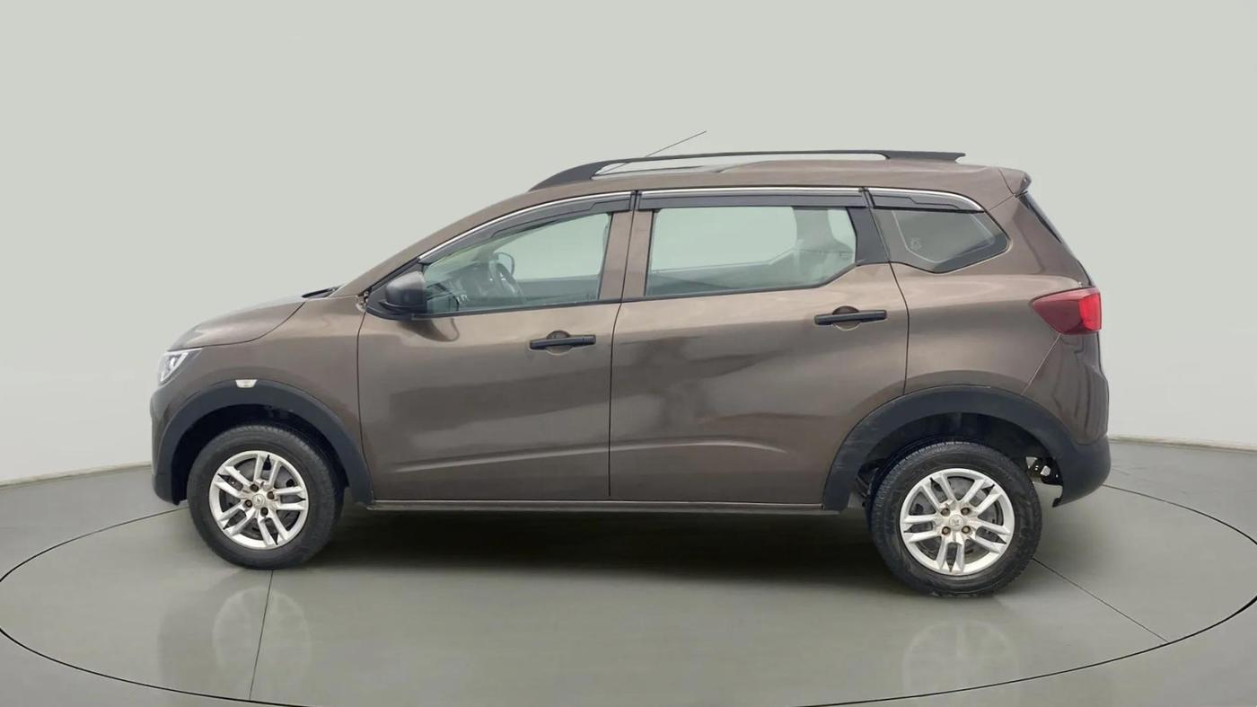 2022 Renault TRIBER RXL MT, Petrol, Manual, 39,770 km, Left Side