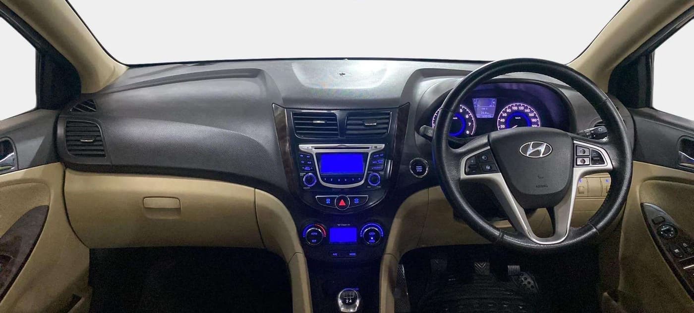 2014 Hyundai Verna FLUIDIC 1.6 VTVT SX, Petrol, Manual, 60,115 km, Dashboard